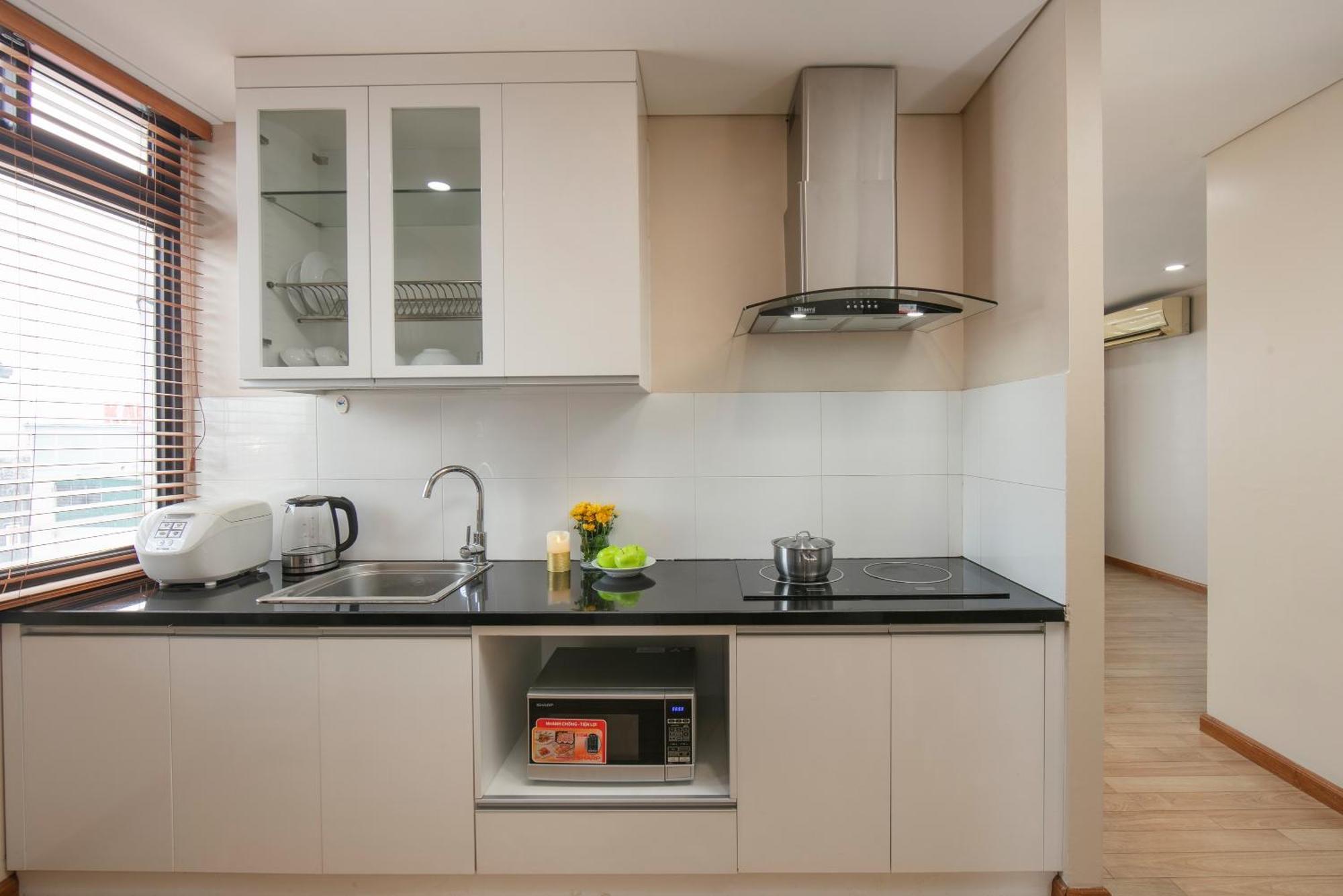 Hb Serviced Apartment - 121B Quan Hoa Hanoï Extérieur photo